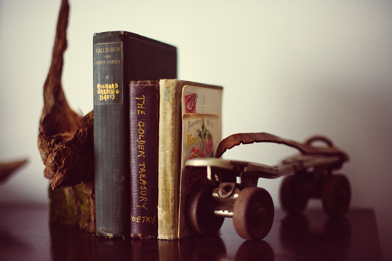 Make a Wooden Triangle Shelf: A Guide